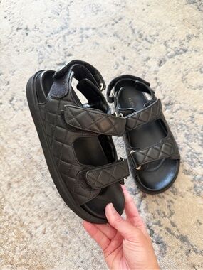 Alohas Hook Loop Leather Sandals Sz 8 / 39